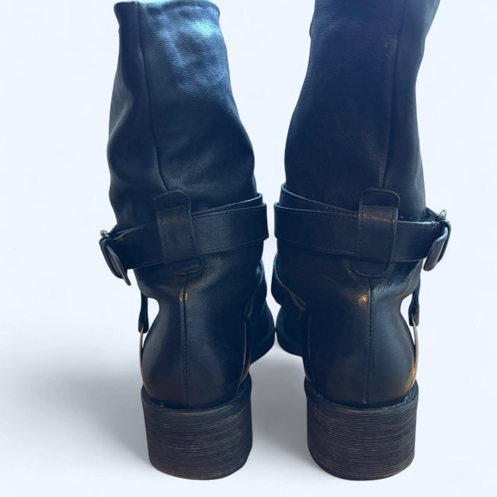Stuart Weitzman Black Leather Heeled Boots. Size 7 - Picture 4 of 8